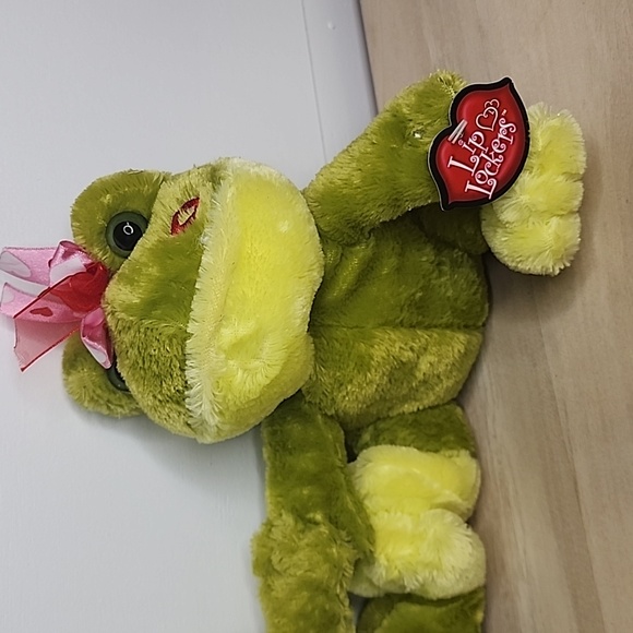 Dan Dee Collection Kissing Frogs Stuffed Plush - Picture 3 of 5